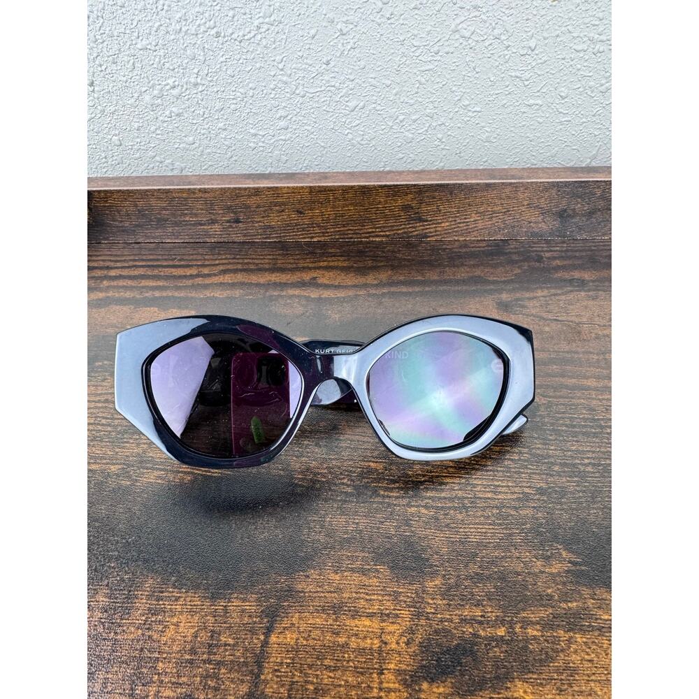 Kurt Geiger KGL1017 807 0196662404
51-19-140 Cat 3 Sunglasses